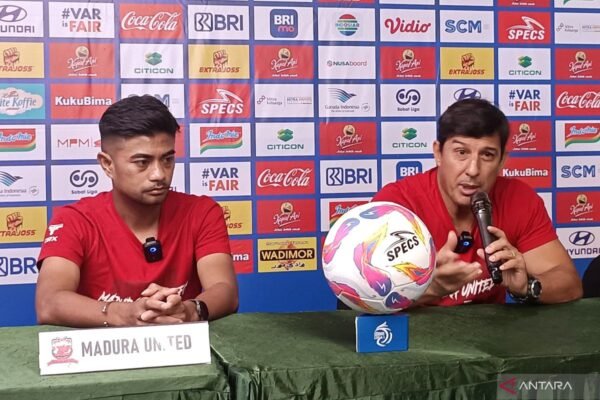 Angel Alfredo Vera Telah Menyiapkan Formasi Pemain Madura United
